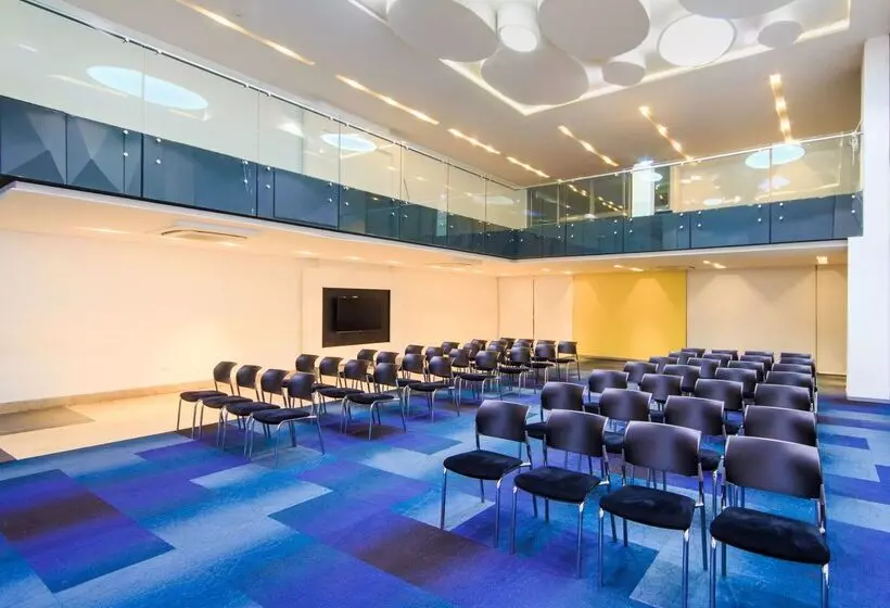 Fotos del hotel Nh Collection Royal Smartsuites:  16