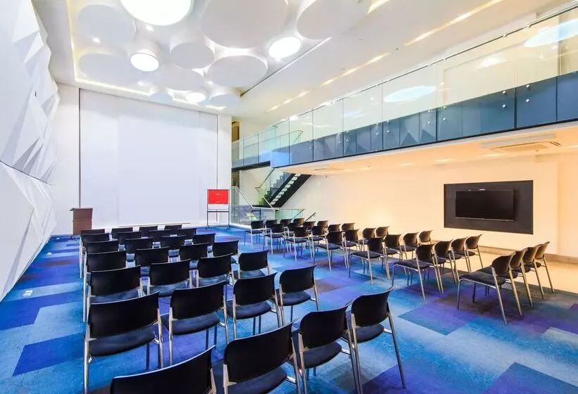 Fotos del hotel Nh Collection Royal Smartsuites:  15