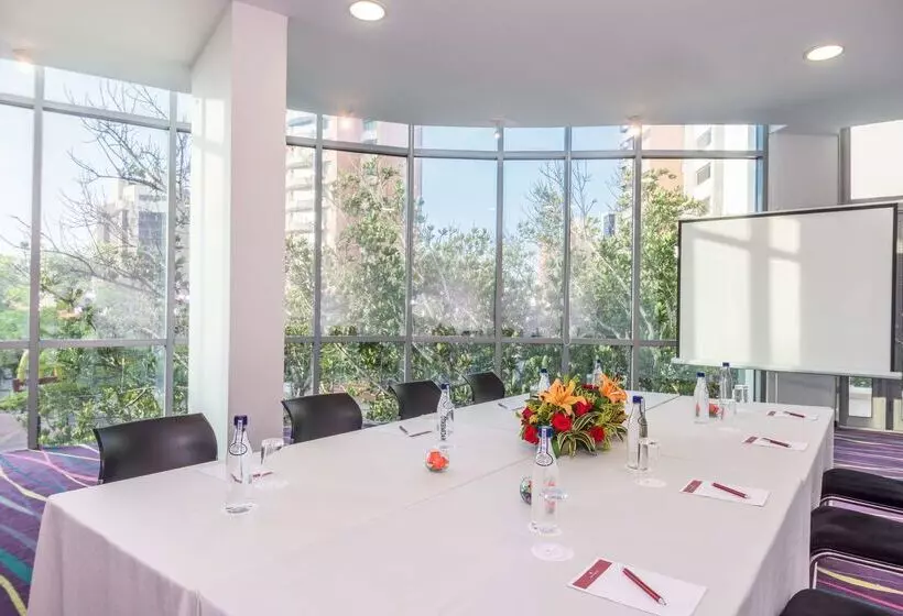 Fotos del hotel Nh Collection Royal Smartsuites:  17