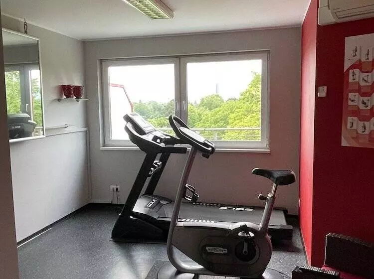 Fotos del hotel Rödelheimer Hof - Am Wasserturm:  2