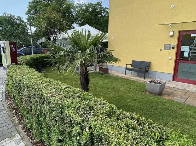 Fotos del hotel Rödelheimer Hof - Am Wasserturm:  9