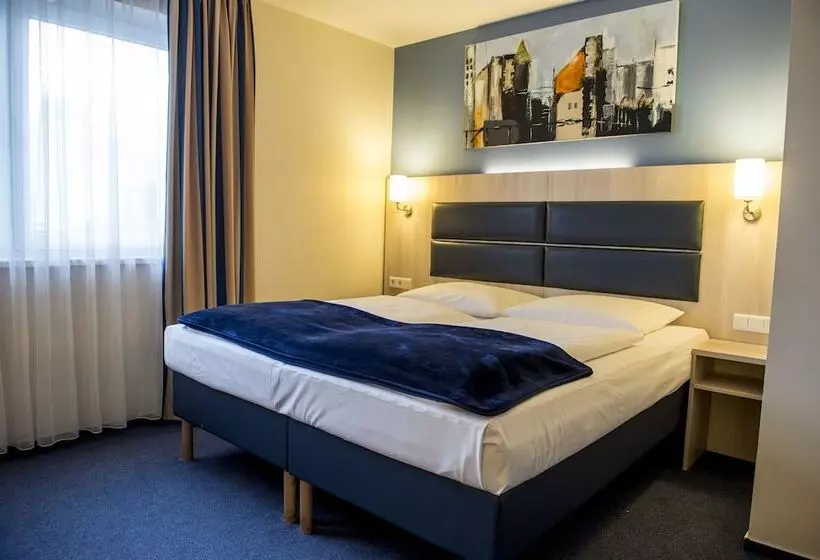 Fotos del hotel Rödelheimer Hof - Am Wasserturm:  13