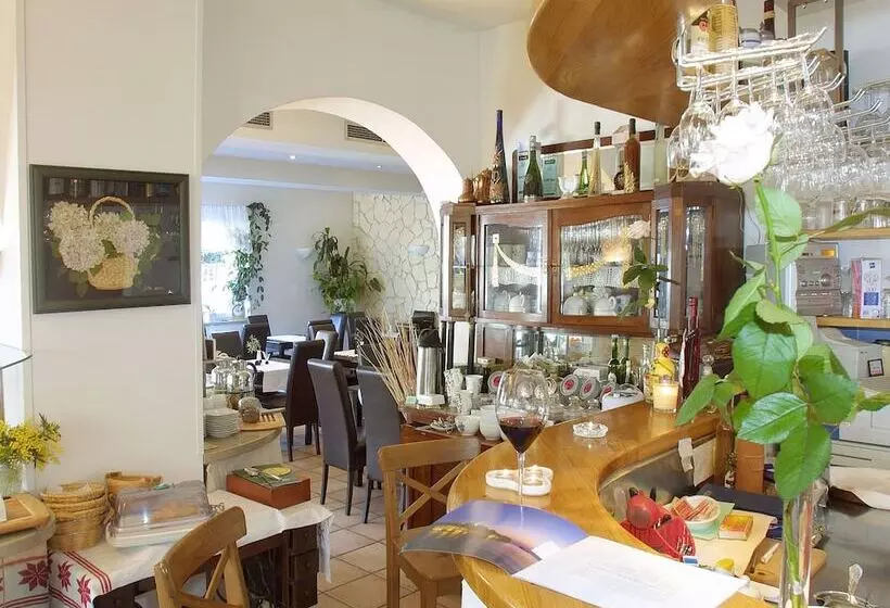 Fotos del hotel Vila Lili:  11