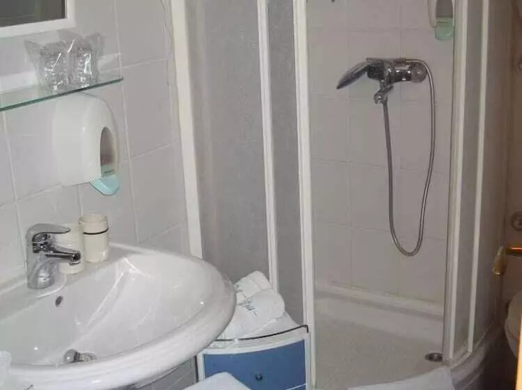 Fotos del hotel Vila Lili:  13