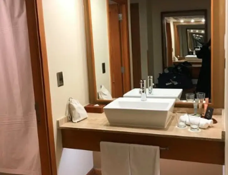 Fotos del hotel Cumbres Puerto Varas:  26