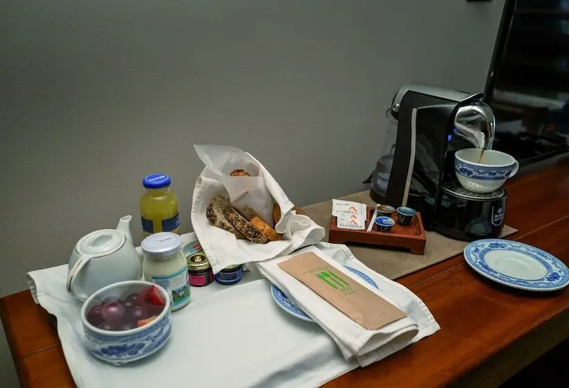 Fotos del hotel Cumbres Puerto Varas:  6