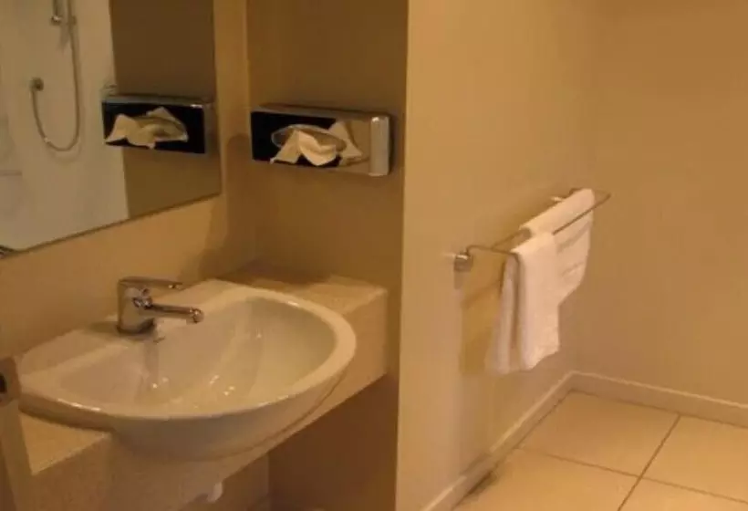 Fotos del hotel Asure St John’s Court Motel:  7