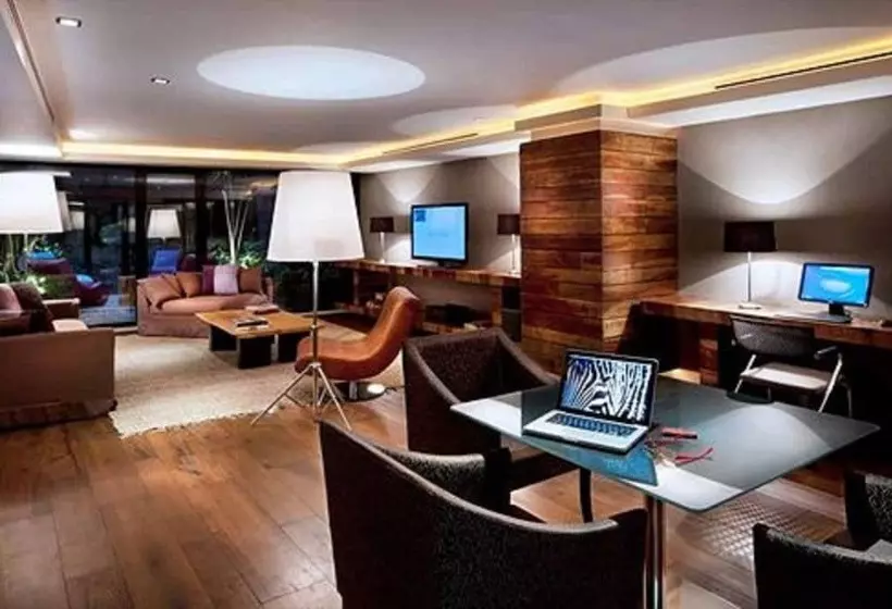 Fotos del hotel Las Suites Campos Eliseos:  7