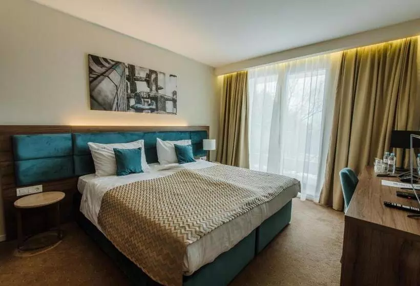 Fotos del hotel Nais:  2