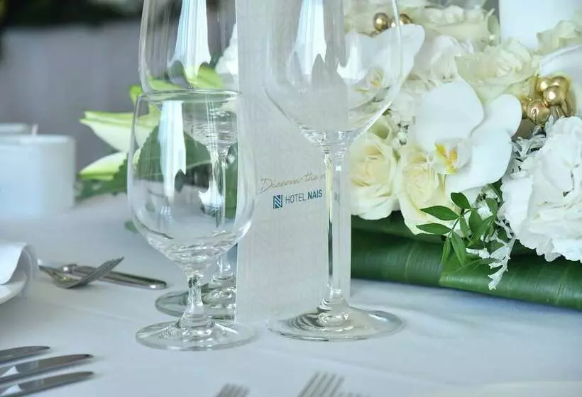 Fotos del hotel Nais:  10