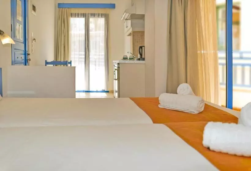 Fotos del hotel Astra Village Apartments & Suites:  2