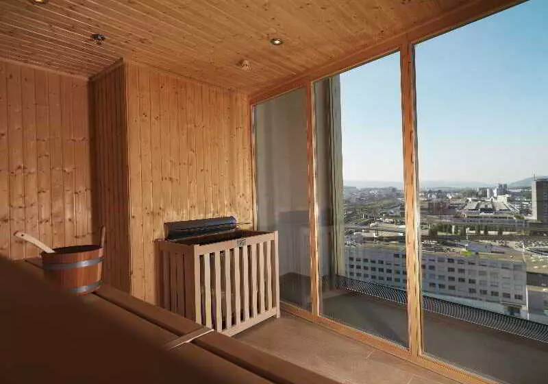 Fotos del hotel Renaissance Zurich Tower:  3