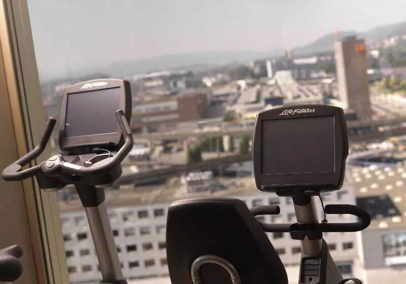 Fotos del hotel Renaissance Zurich Tower:  8