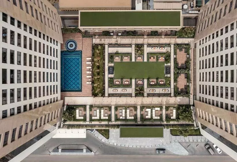 Fotos del hotel Mövenpick  And Residences Riyadh:  3
