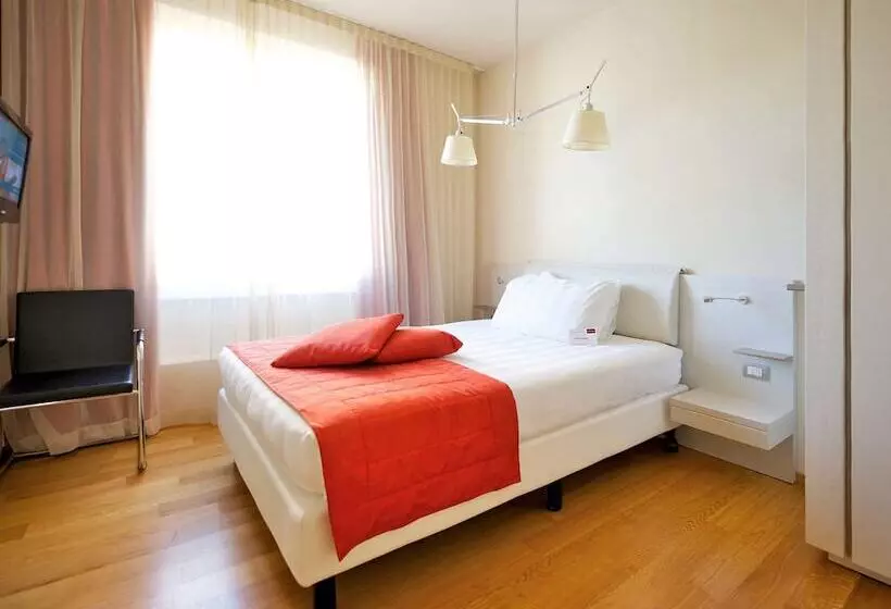 Fotos del hotel Mercure Milano Solari:  10