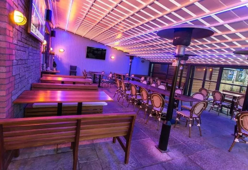 Fotos del hotel 12th Lock Boutique:  10