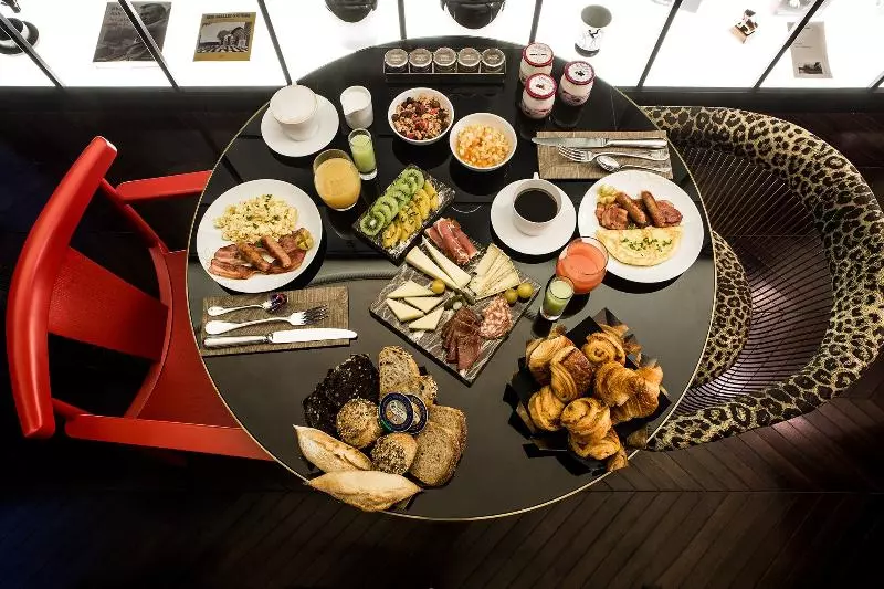 Fotos del hotel Hôtel Du Rond-point Des Champs-elysées - Esprit De France:  3