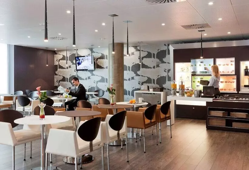 Fotos del hotel Novotel Suites Malaga Centro:  5