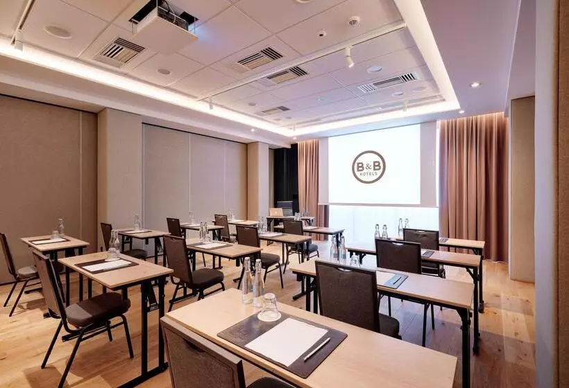 Fotos del hotel B&b Hotel Rzeszów Centrum:  15