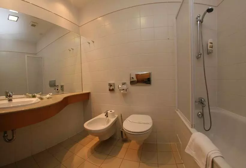 Fotos del hotel Savoy:  10