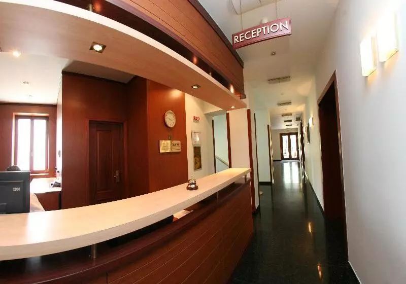 Fotos del hotel Savoy:  3