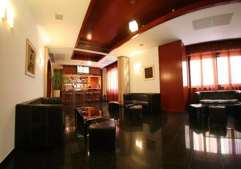 Fotos del hotel Savoy:  7