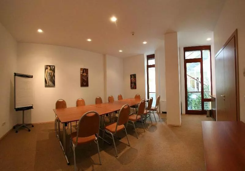 Fotos del hotel Savoy:  20