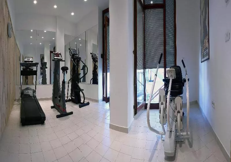 Fotos del hotel Savoy:  4