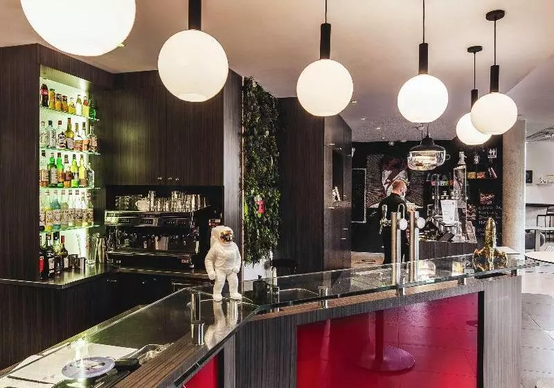 Fotos del hotel Ibis Styles Toulouse Cite Espace:  11