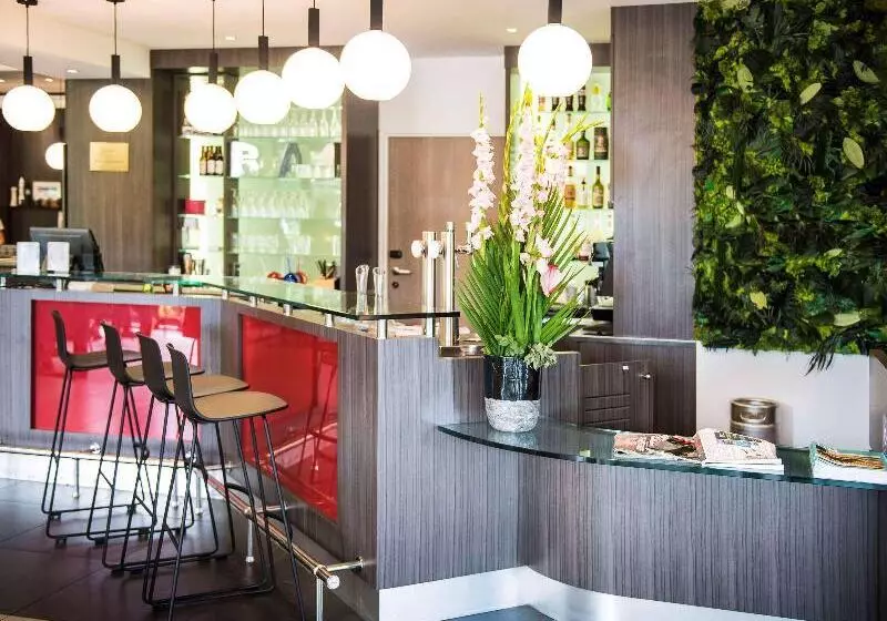 Fotos del hotel Ibis Styles Toulouse Cite Espace:  5