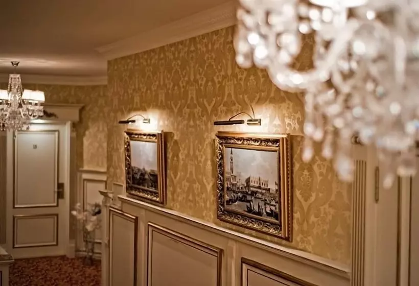 Fotos del hotel Royal City:  6