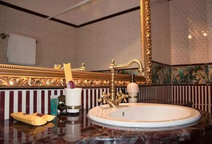 Fotos del hotel Royal City:  3