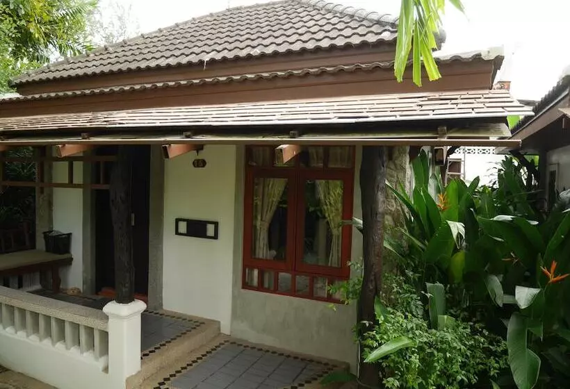 Fotos del hotel Bangtao Beach Chalet:  8