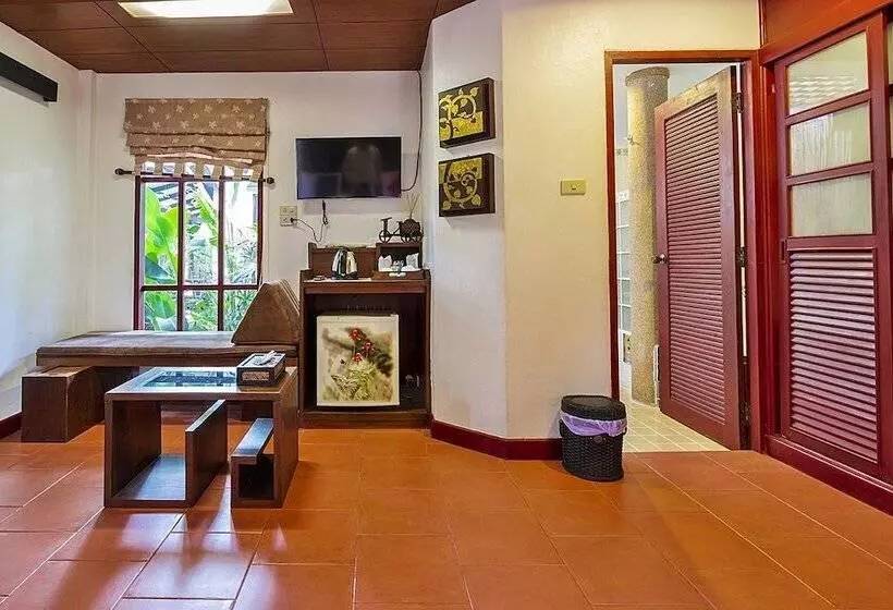 Fotos del hotel Bangtao Beach Chalet:  20