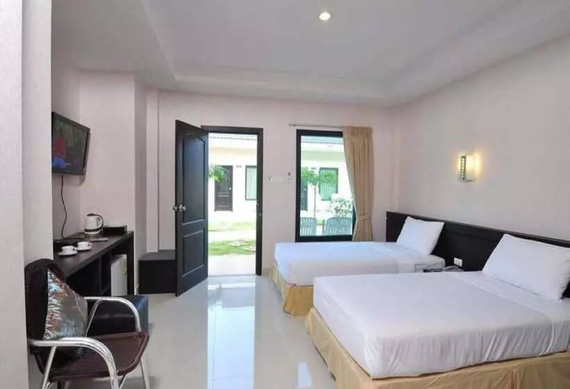 Fotos del hotel The Natural Resort:  15