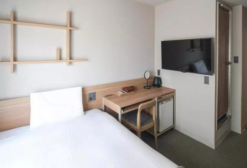 Toyoko Inn Tokyo Asakusa Senzoku Tsukuba Express