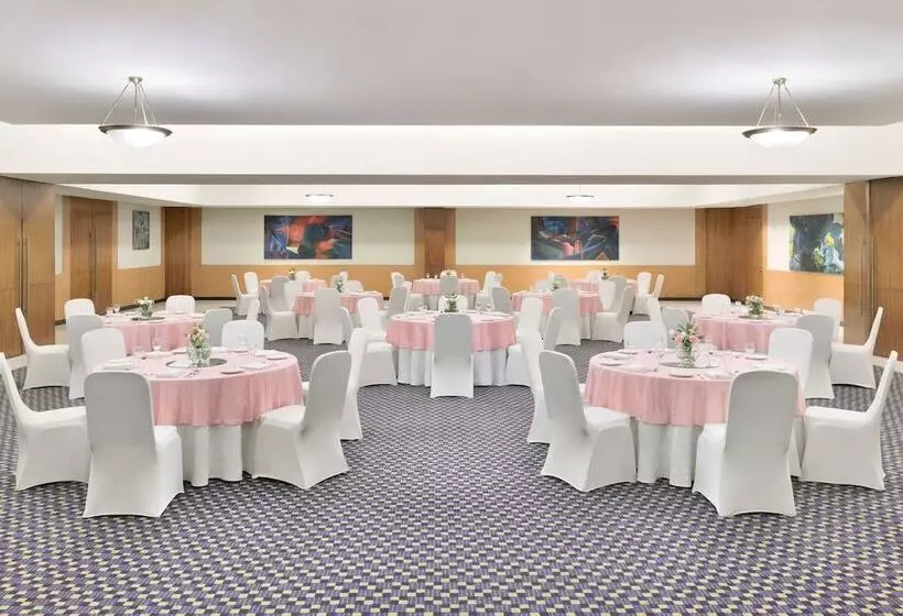 Fotos del hotel Four Points By Sheraton Navi Mumbai, Vashi:  21