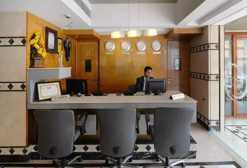 Fotos del hotel Nkms Grand:  3