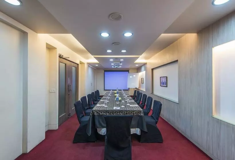 Fotos del hotel Park Central Comfort- E- Suites:  23