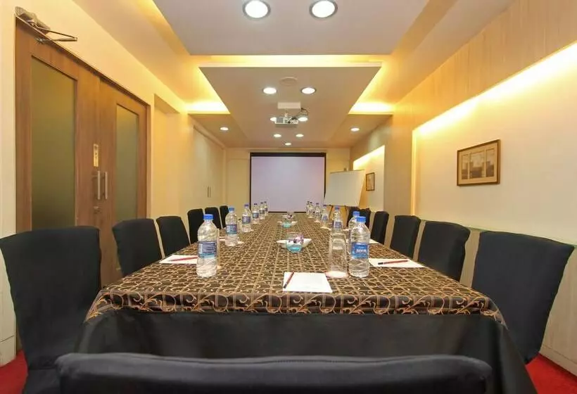 Fotos del hotel Park Central Comfort- E- Suites:  13