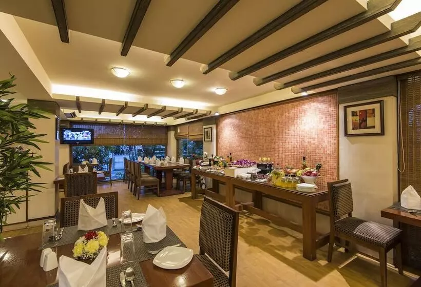 Fotos del hotel Park Central Comfort- E- Suites:  3