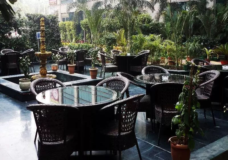 Fotos del hotel Skycity Hotel Gurgaon:  7