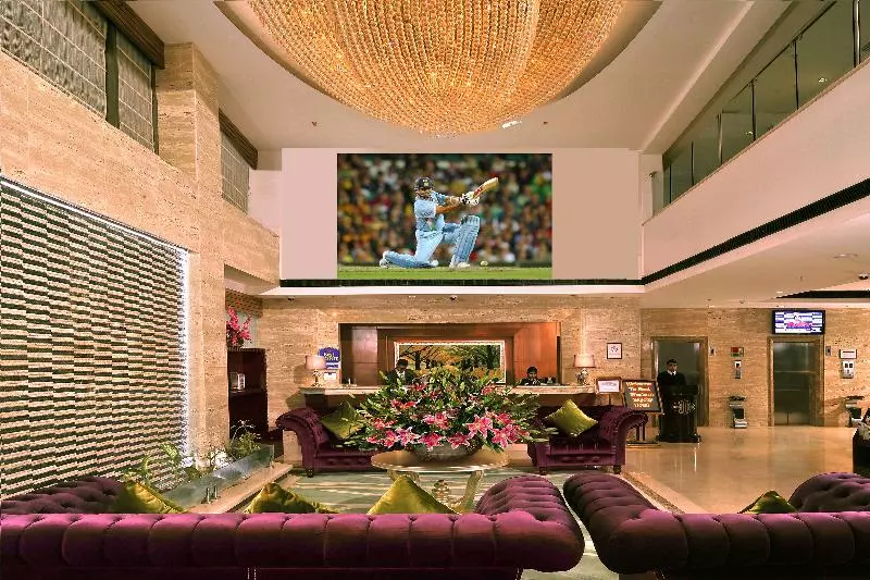 Fotos del hotel Skycity Hotel Gurgaon:  2