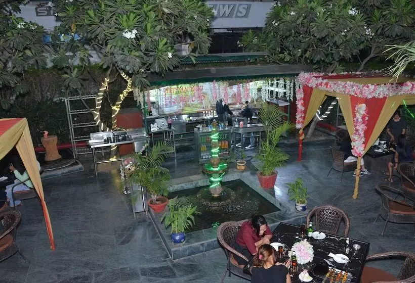 Fotos del hotel Skycity Hotel Gurgaon:  25