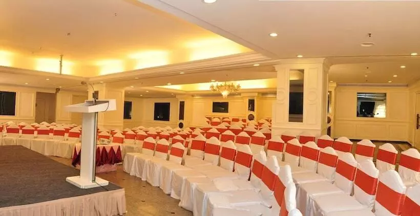 Fotos del hotel The Central Court:  6