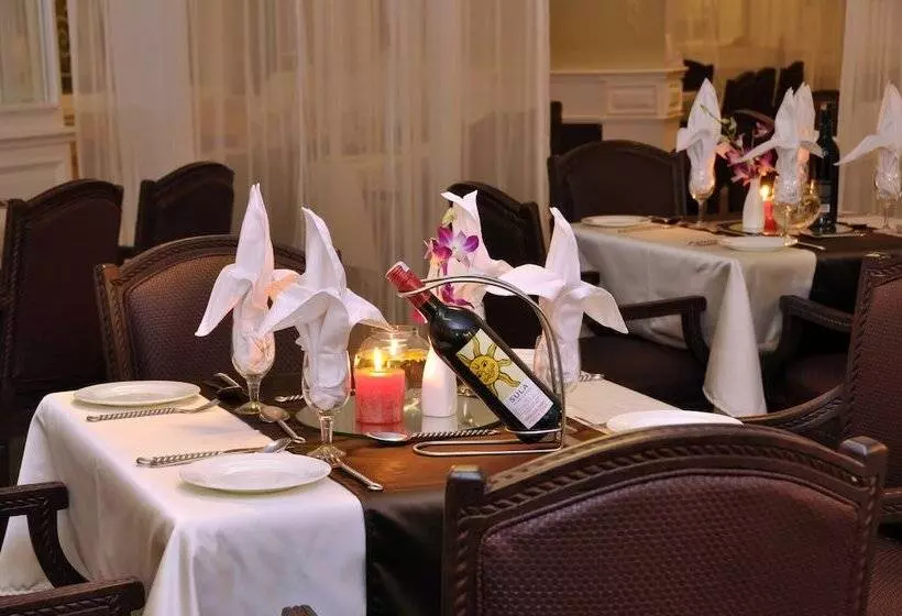 Fotos del hotel The Central Court:  4