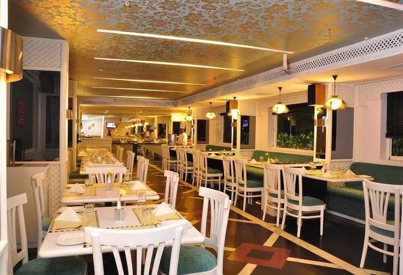 Fotos del hotel The Central Court:  15