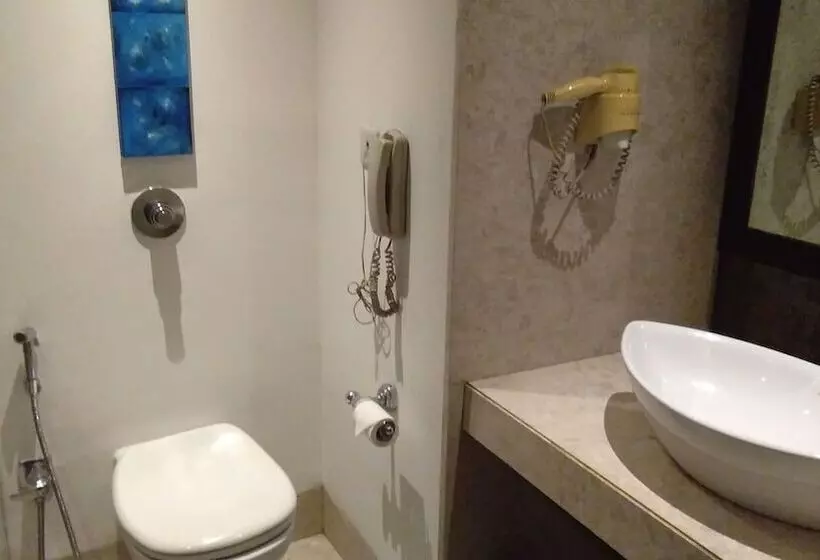 Fotos del hotel The Central Court:  7