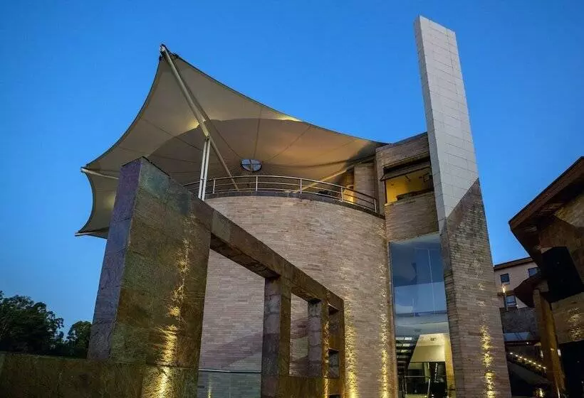 Fotos del hotel Tribe:  8