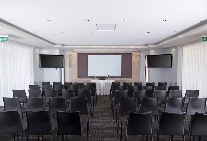 Fotos del hotel Tribe:  6